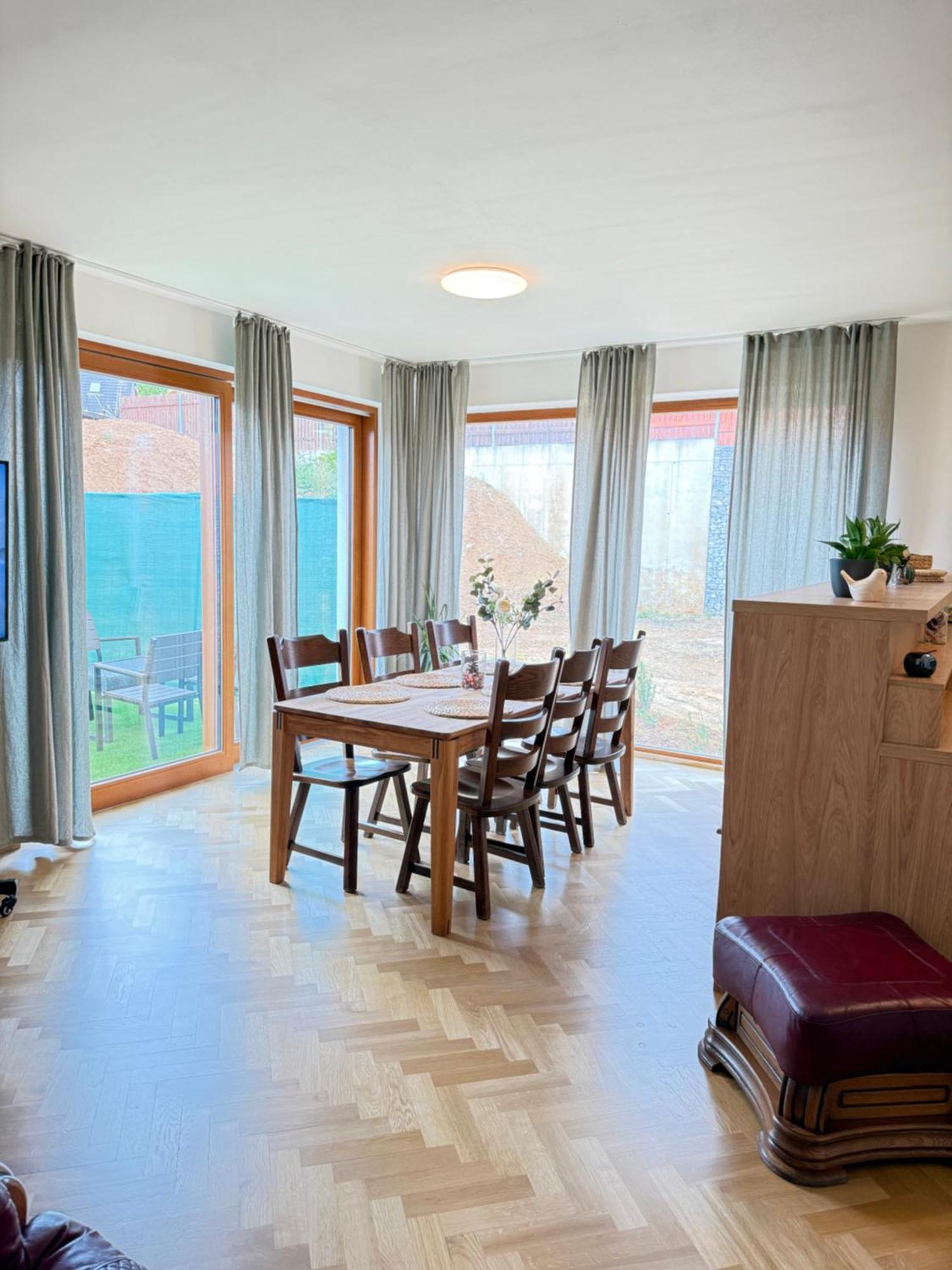 Familyvilla, New 4 Luxury Big Apartments, Parking Prague Ngoại thất bức ảnh