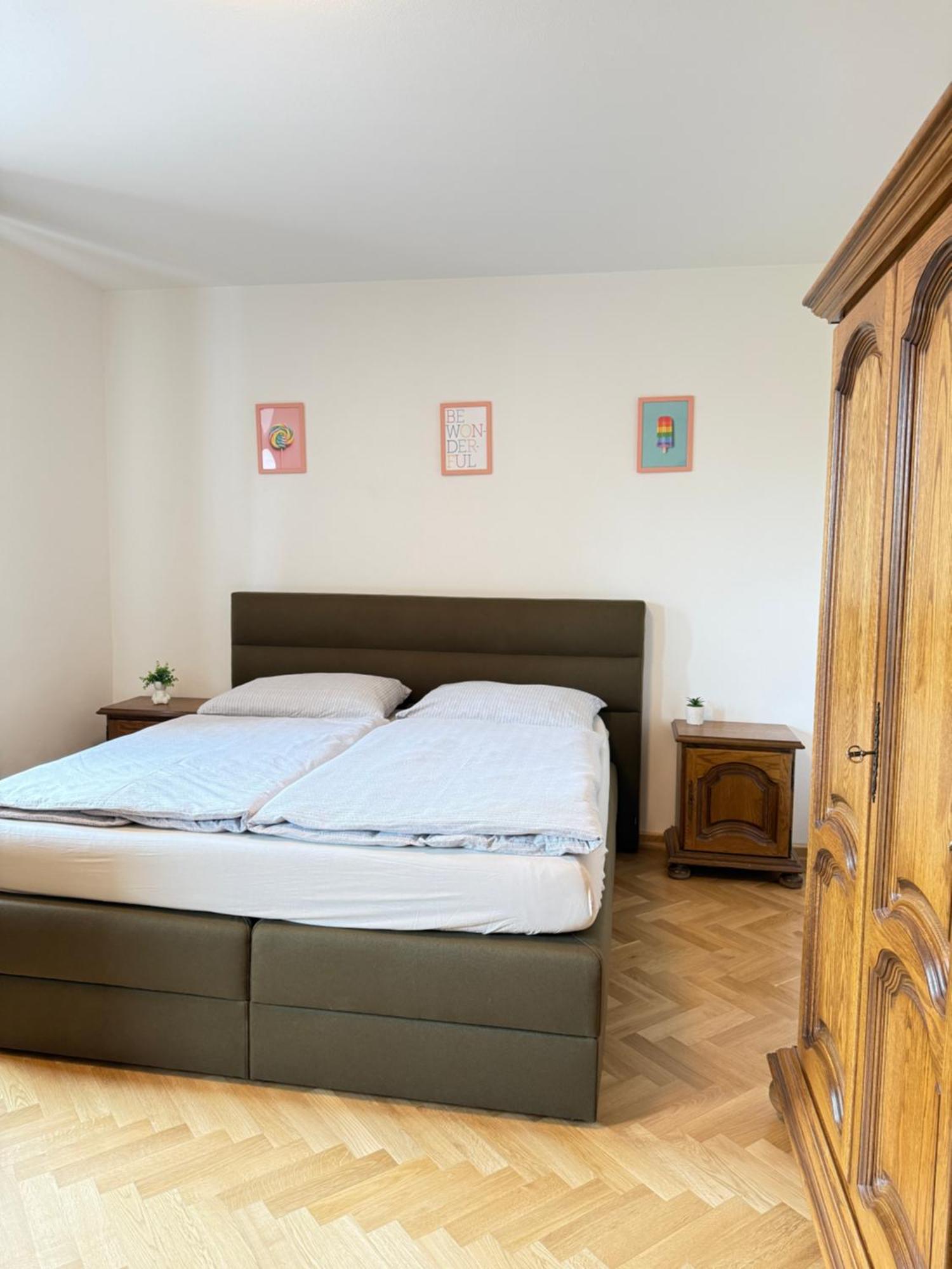 Familyvilla, New 4 Luxury Big Apartments, Parking Prague Ngoại thất bức ảnh