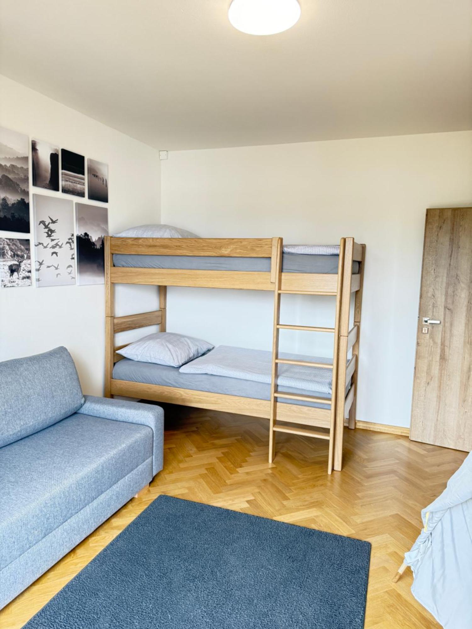 Familyvilla, New 4 Luxury Big Apartments, Parking Prague Ngoại thất bức ảnh