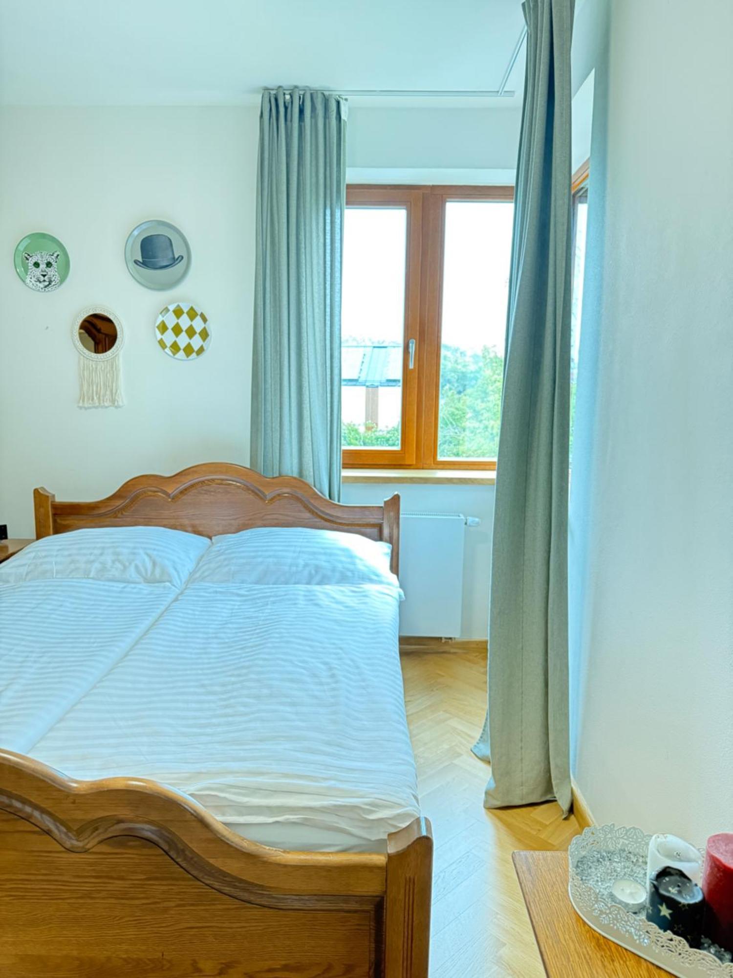 Familyvilla, New 4 Luxury Big Apartments, Parking Prague Ngoại thất bức ảnh