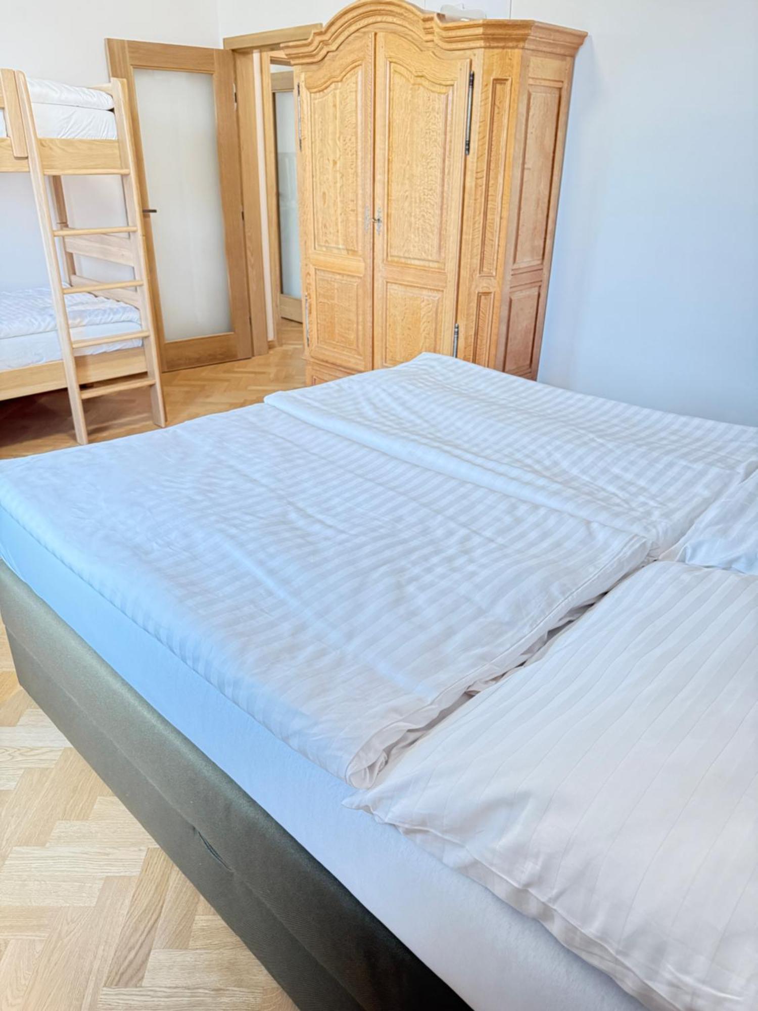 Familyvilla, New 4 Luxury Big Apartments, Parking Prague Ngoại thất bức ảnh